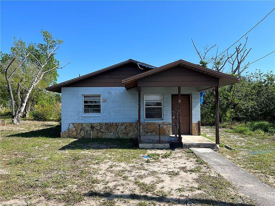 1st image of 906 E O'Douglas Ave