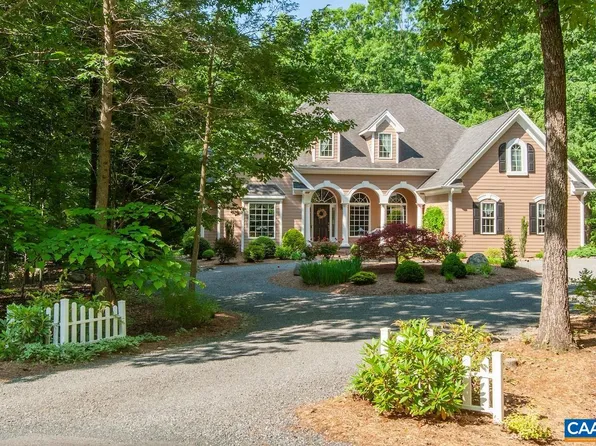 69 Wild Ginger Ln, Nellysford, VA 22958