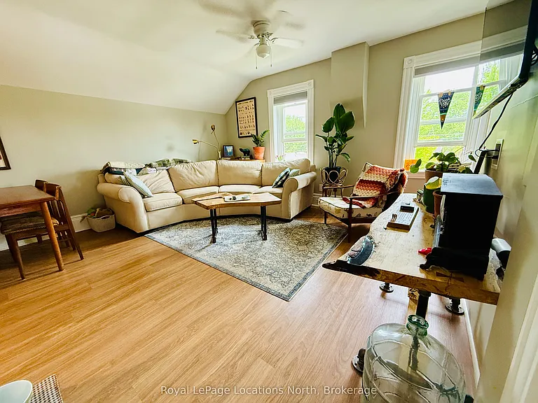 154 Hickory St #B — Photo 6