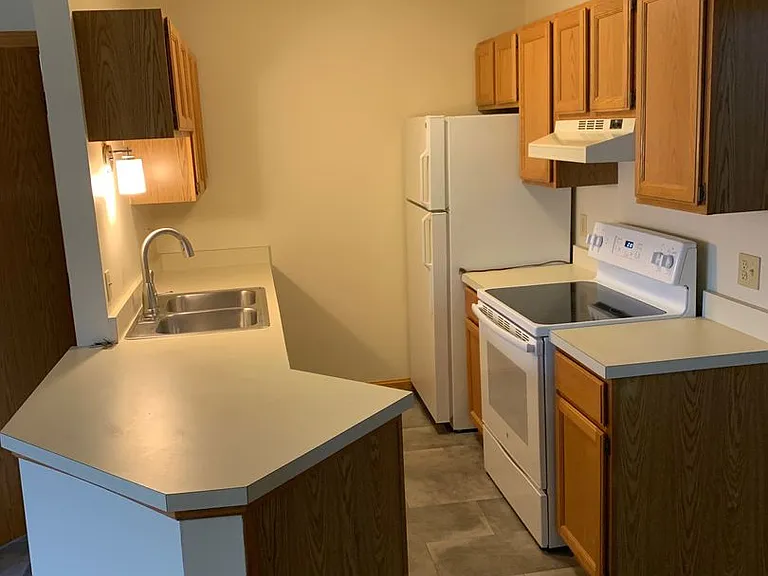 Millstream Apartments — Photo 12