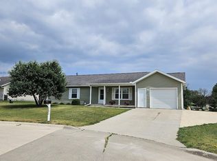 203 Meier Ct, Garnavillo, IA 52049