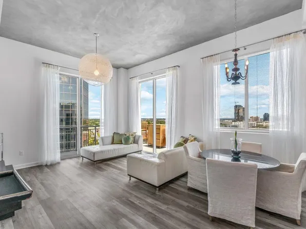 300 S Australian Ave, West Palm Beach, FL