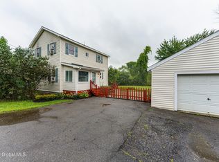 596 Meadowdale Rd, Altamont, NY 12009