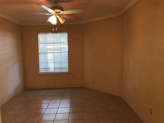 4th image of 10603 S Wilcrest Dr APT 27