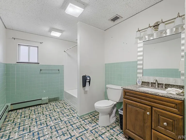 57 Saint Johns Parkside St — Photo 38