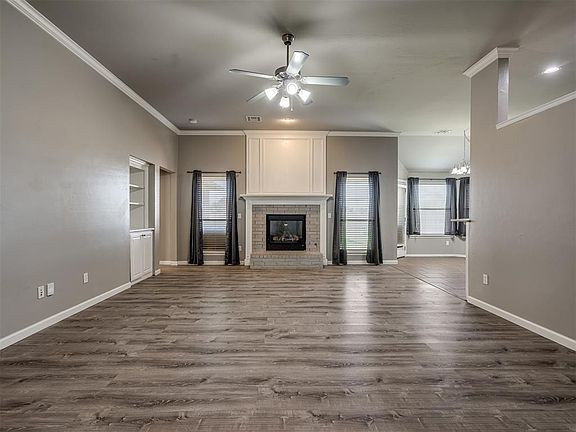 5th image of 9701 Crooked Creek Ln