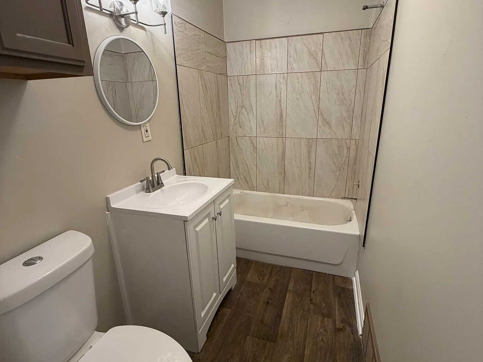 2 bed, $1,025 — Photo 2