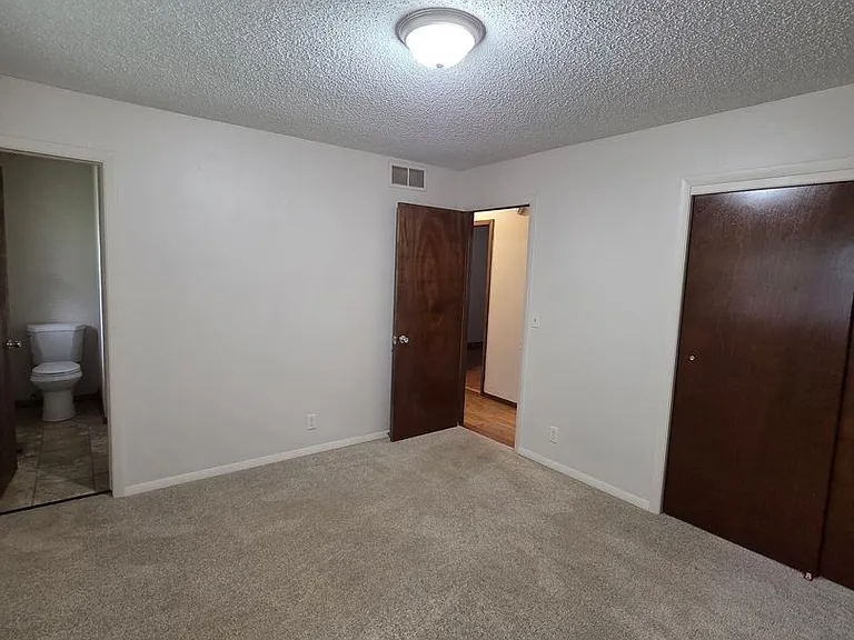 3009 S Gordon Ave — Photo 21
