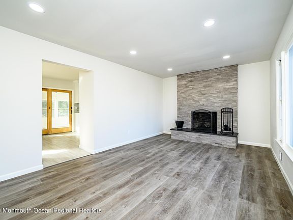 4th image of 816 Apple Ct