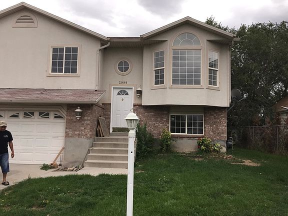 3rd image of 2999 S El Cajon Dr