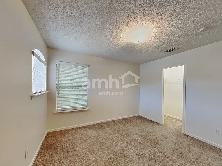 3127 Majestic Oaks Ln — Photo 23