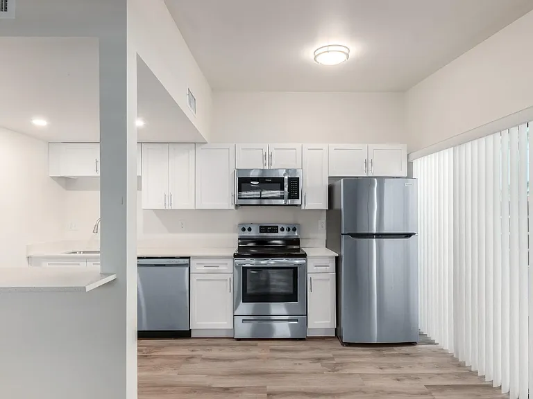 6643 E Earll Dr #1003-A — Photo 2