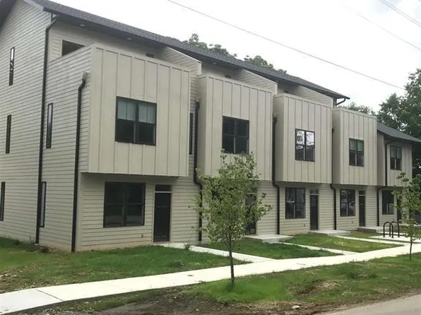 403 E 20th St #B-2, Bloomington, IN 47408