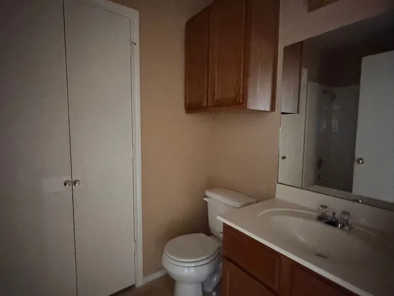 5703 Redstone Dr — Photo 8