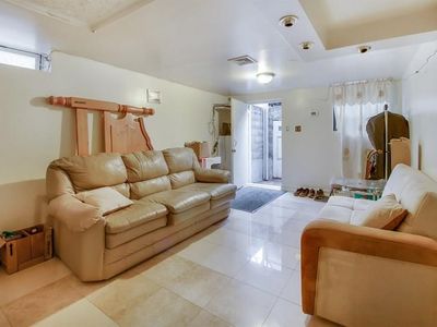 718 E 89th St, Brooklyn, NY, 11236
