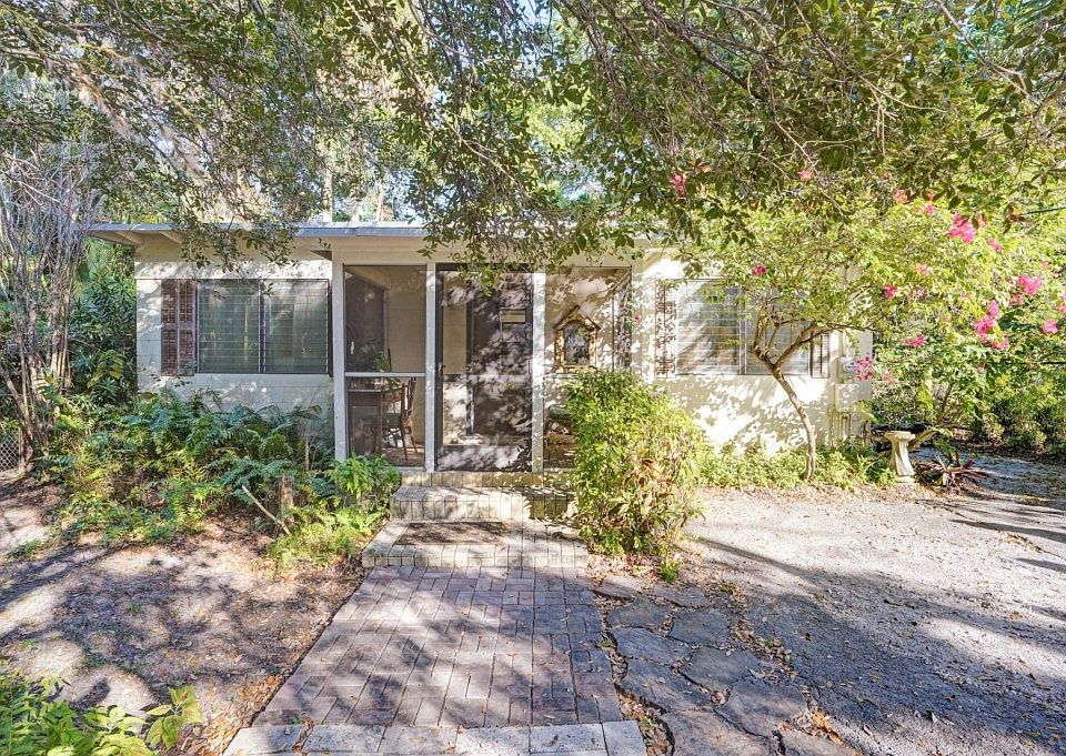1st image of 1535 SW 24th St