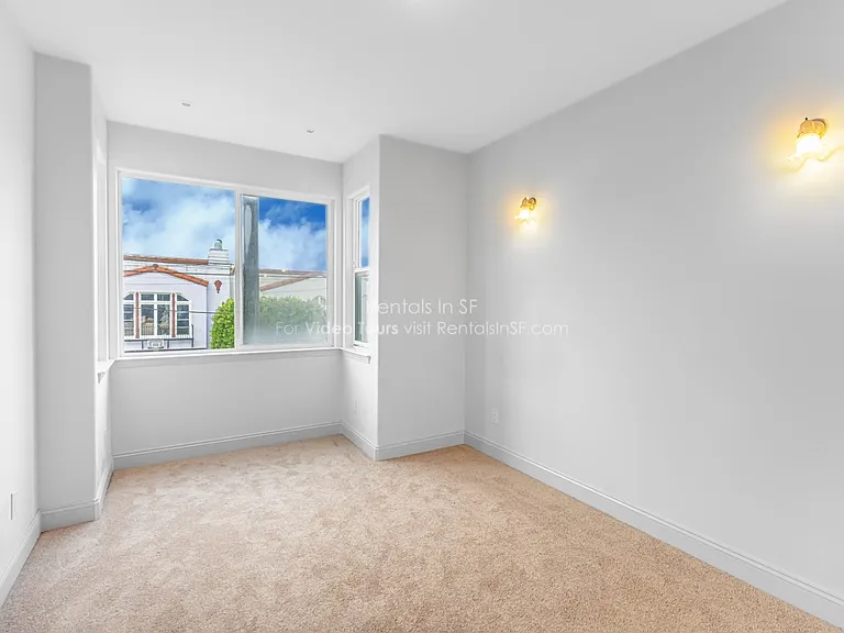 135 Sweeny St #A — Photo 18