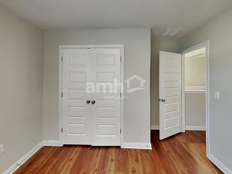 8010 Dampton Ln — Photo 13