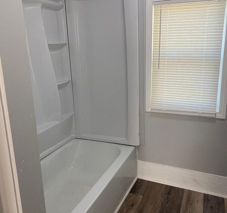 2nd image of 71 Pinson St #1