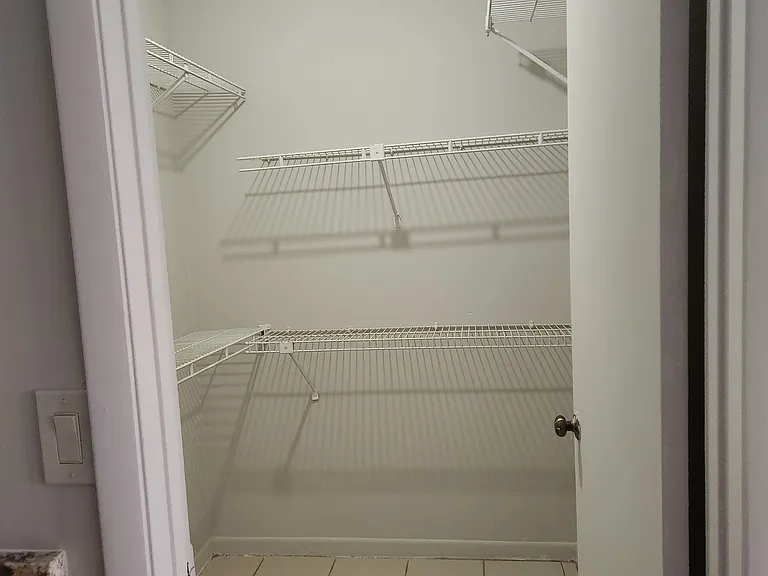 9712 Saratoga Park Ct — Photo 24