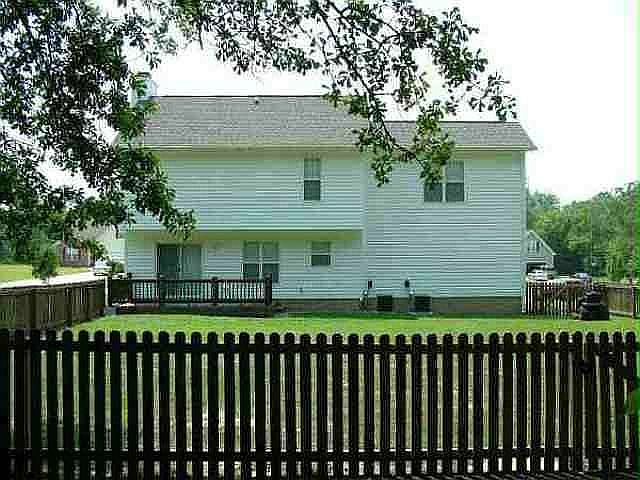 2nd image of 104 Mendover Dr