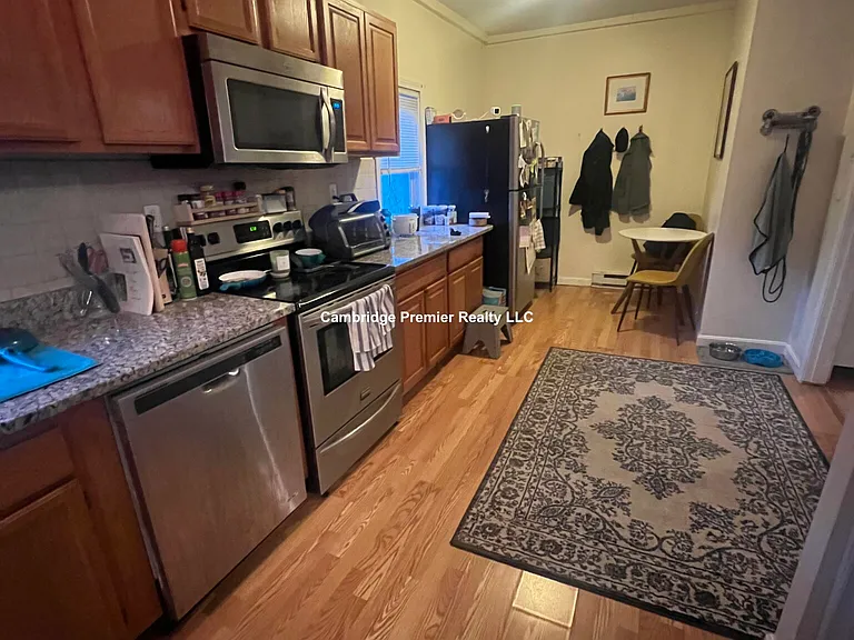 1126 Cambridge St #2 — Photo 5