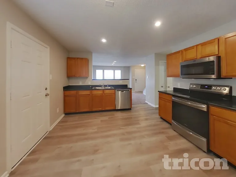 12129 Belfry Dr — Photo 6