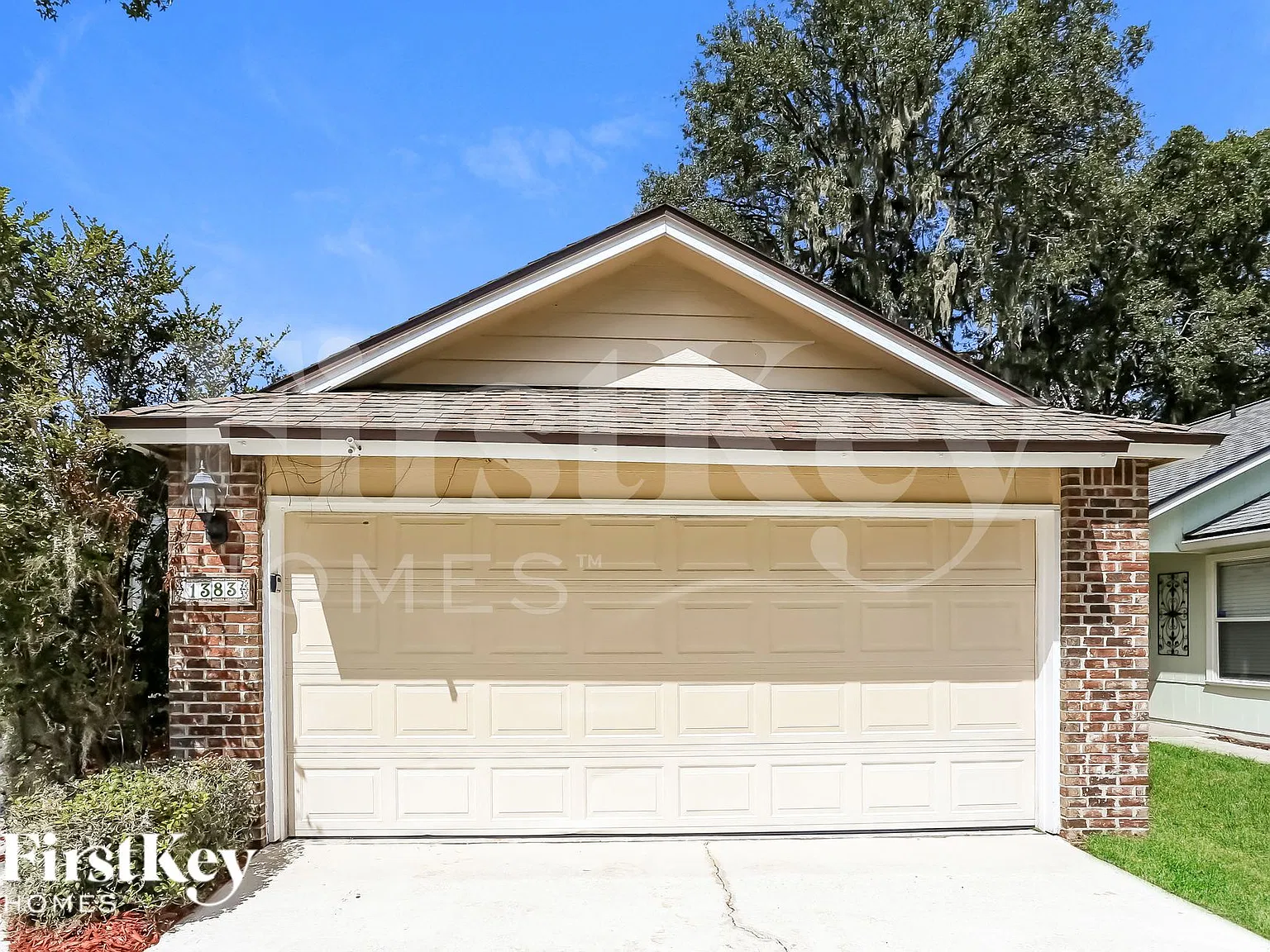 3 bed, 2.0 bath, 1256 sqft, $2,445 — Photo 1