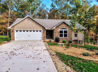 121 Camelot Ln, Fairfield Glade, TN 38558