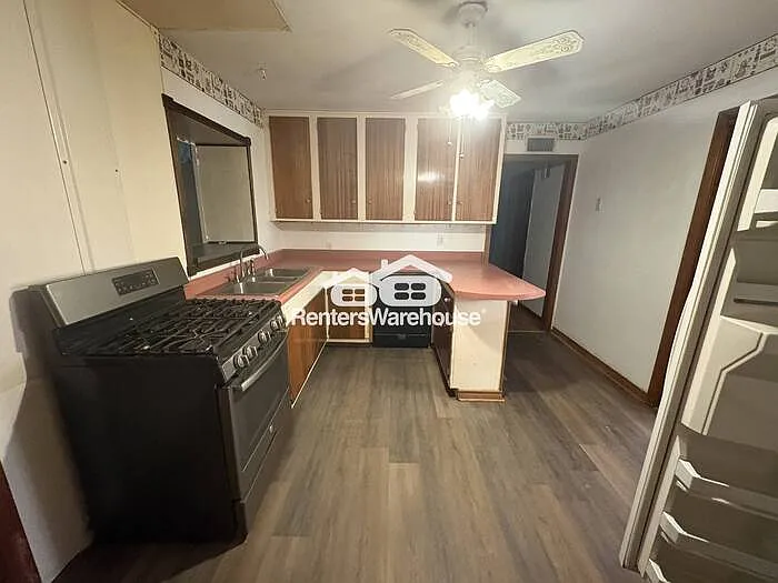1501 Briarwood Blvd — Photo 14