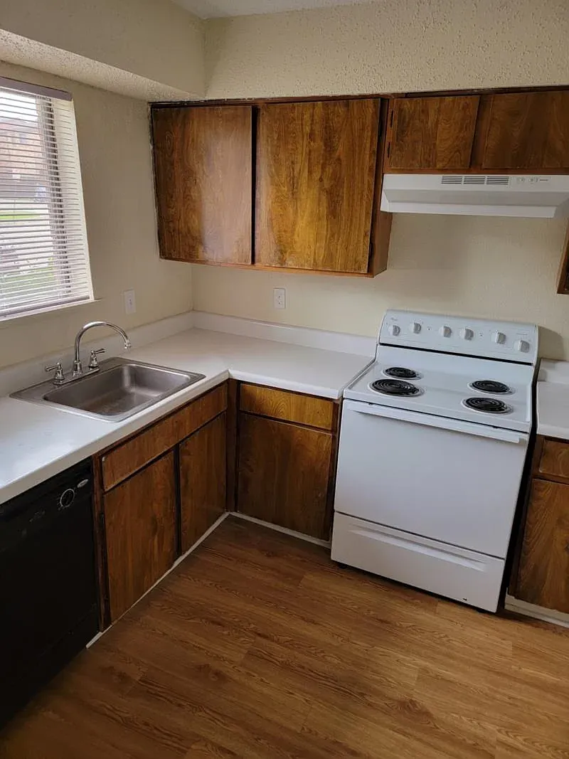 Highland Townhomes — Photo 1