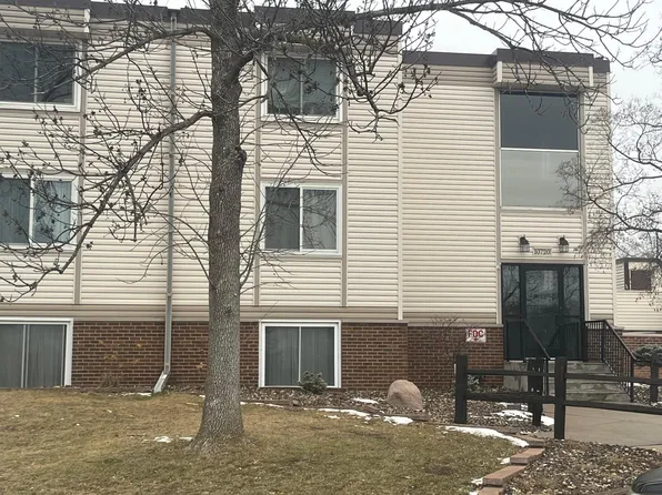 10720 Rockford Rd APT 210, Plymouth, MN 55442