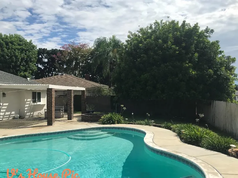 928 Jefferson St — Photo 3