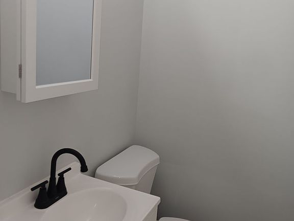 4th image of 1012 Potter St
