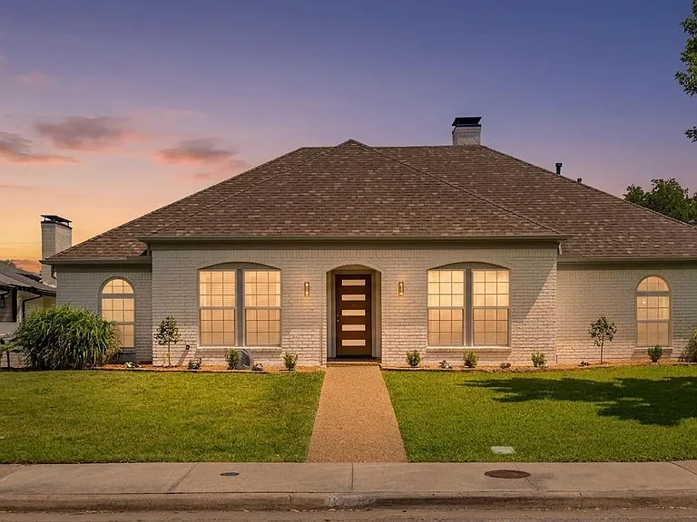 7233 Rustic Valley Dr — Photo 18