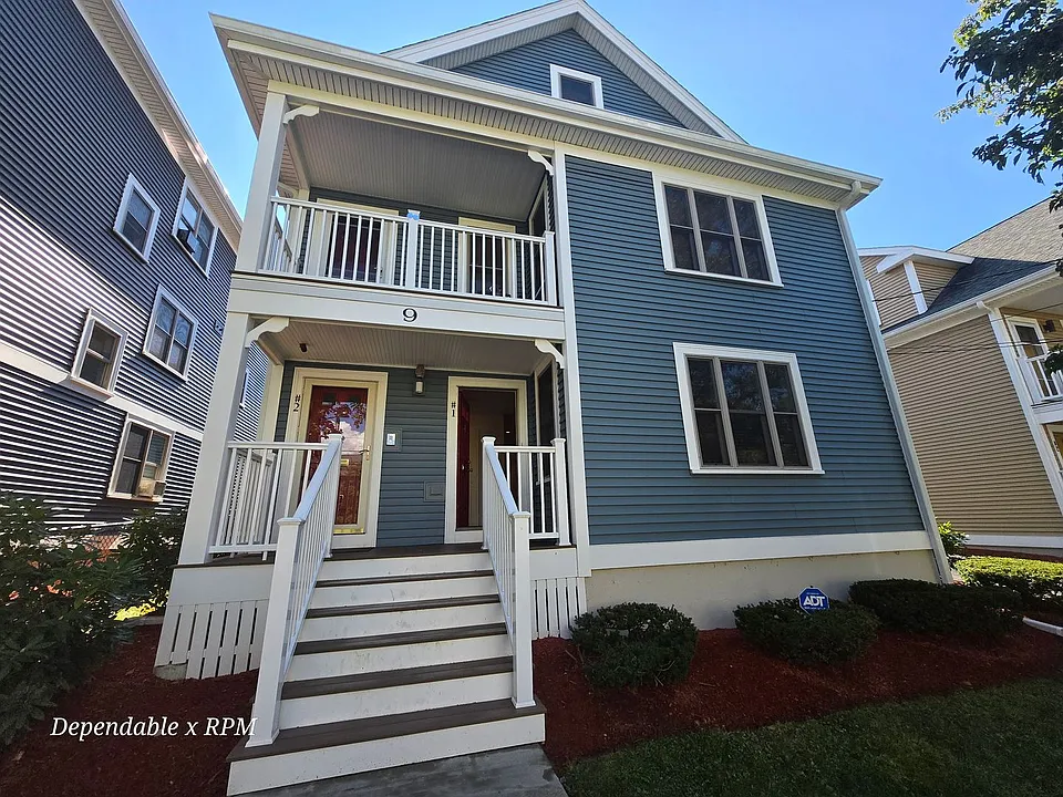 9 Elmore St #1