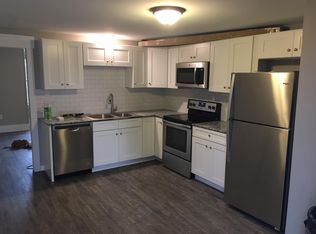 561 W Orange St APT 1, Lancaster, PA