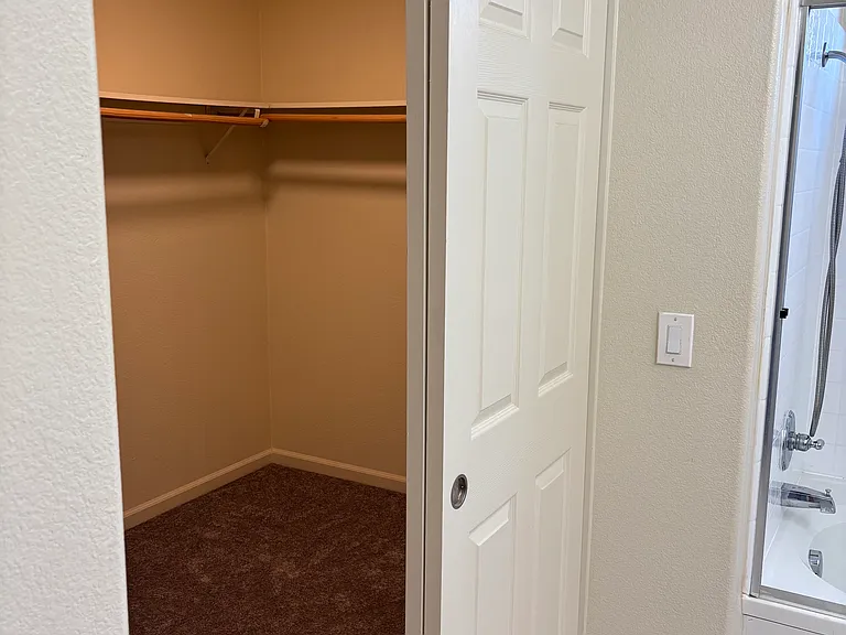 1543 Cole Ln — Photo 13