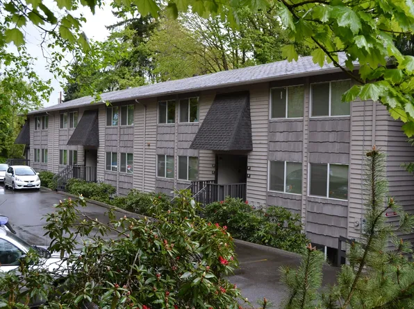 1011 SW Curry St APT 6, Portland, OR 97239