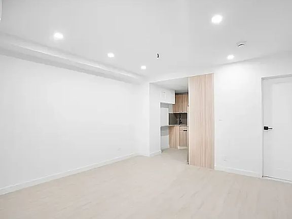 5th image of 1134 1st Ave #8F