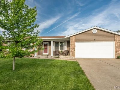 51 Valley View Dr, Saint Peters, MO, 63376