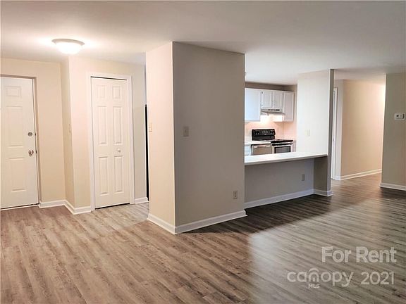 5th image of 9530 Shannon Green Dr APT F