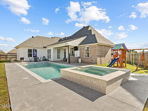 2nd image of 115 Coco Palm Ct