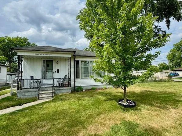35018 Glover St, Wayne, MI 48184