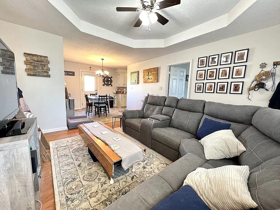 1st image of 731 Shelton Cir