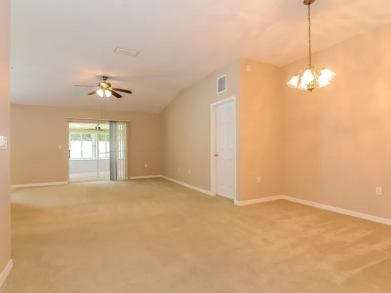 3636 Grecko Dr — Photo 3