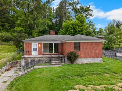 1353 Fincastle Tpke, North Tazewell, VA, 24651