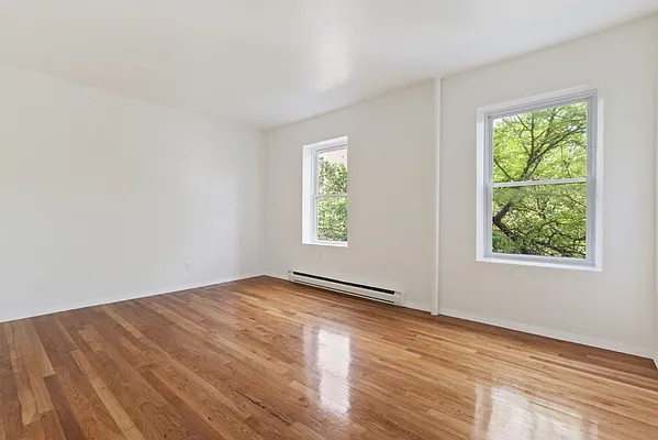 Rented by Compass | media 28