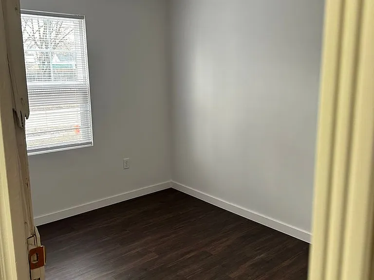 610 Sherman Ave — Photo 5