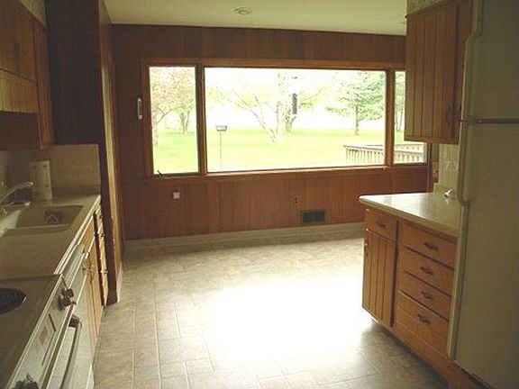 Pictur window in Kitchen
